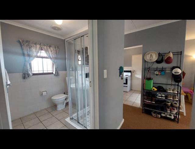 2 BEDROOM PROPERTY TO RENT IN VREDENBERG